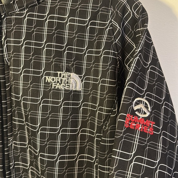 THE NORTH FACE WOMENS GORETEX JACKET BLACK & WHITE SIZE M EUC - Picture 7 of 10